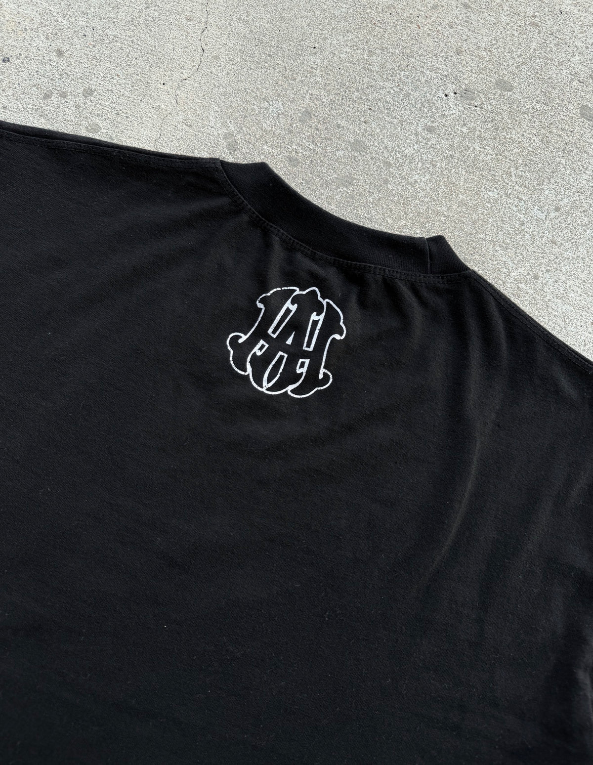 Statement LS Tee
